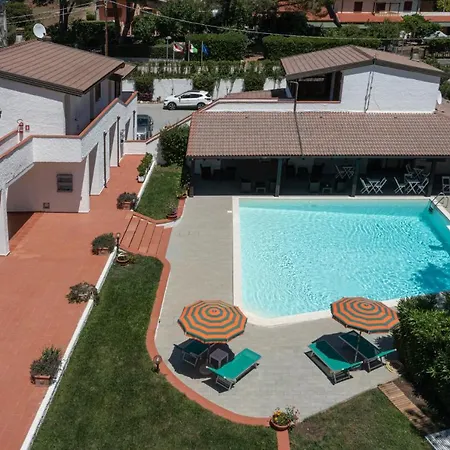 Elba Island Pool & Tennis *